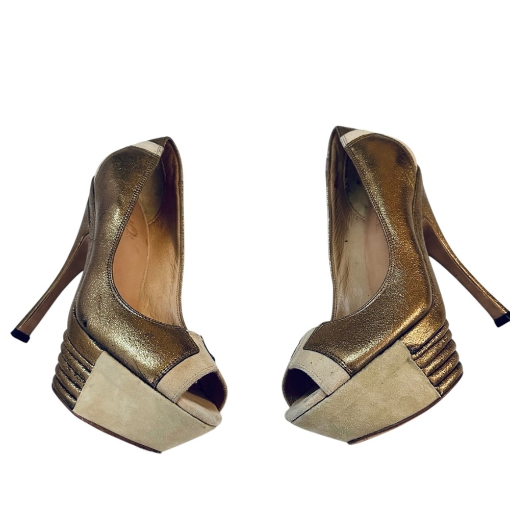 L.A.M.B Womens Metallic Golden Beige Peep Toe Platform Heels 6M